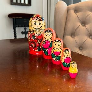 5pc Russian Hand Painted Wooden Nesting Dolls Red Floral Look at Photos